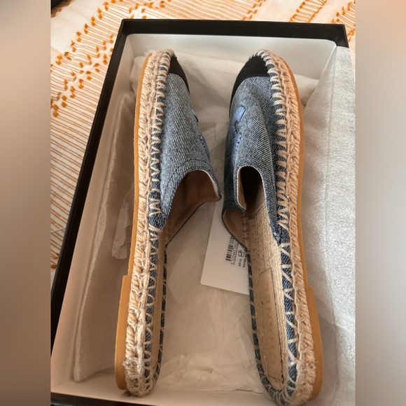 CHANEL Denim espadrilles.. GOOD CONDITION - Picture 8 of 10